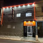 Hotel Celso Garcia