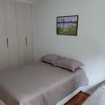 Big Apartment Close To Allianz Park