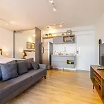 Cpm- Praca Mada By Anora Spaces