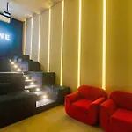 Hospedagem Ao Lado Da Vida Noturna De Sp By Dabra House