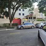 Lindo Apartamento A Poucos Metros Do Metro Bras