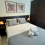 Uh House , Banheira De Imersao , Estacionamento, Tv58 Pol , Bela Vista