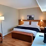 Multihouse - Wyn Berrini - D&D Shopping II