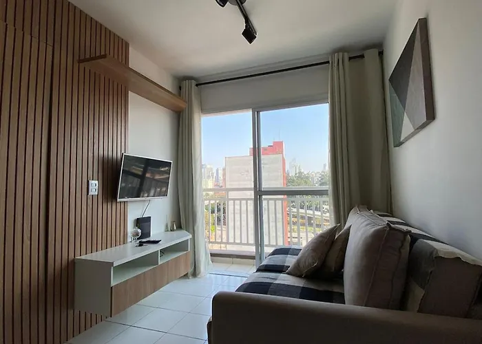 Apesinho Bras - Downtown Smart Living