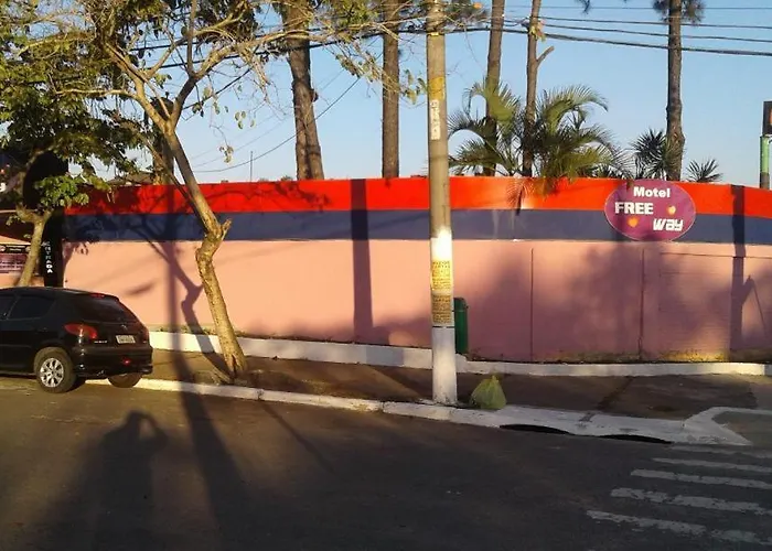 Free Way Motel (Adults Only)