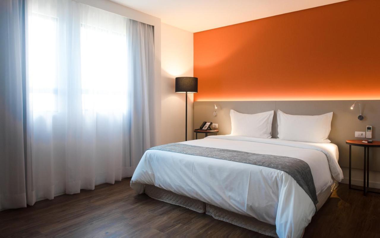 Hotel Intercity Anhembi 4*