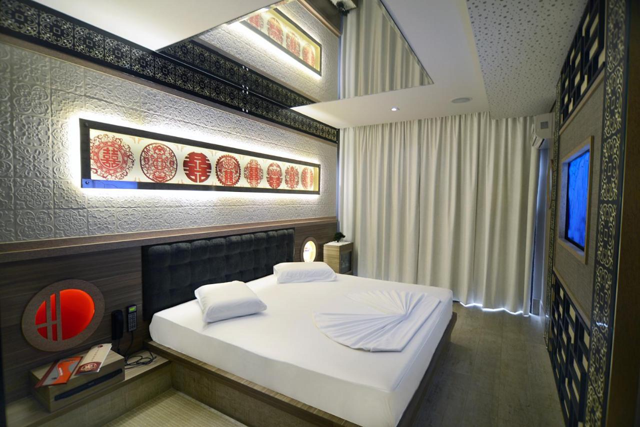 Hotel do amor Harmony *