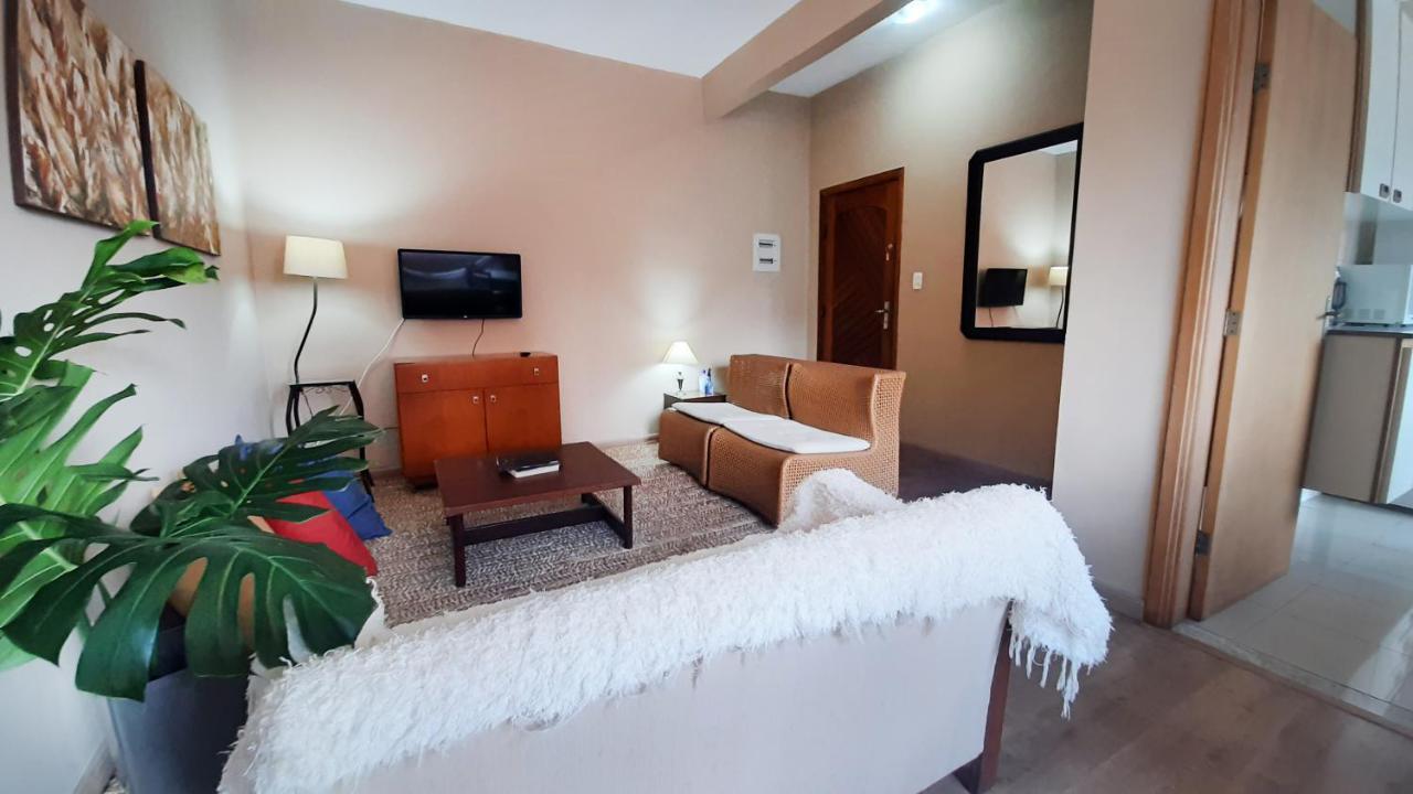 Apto Grande Com Rede De Descanso Na Sala | Wifi 100 Mb Apartment São Paulo