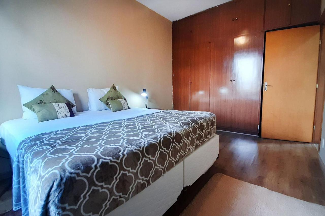 Apartment Apto Grande Com Rede De Descanso Na Sala | Wifi 100 Mb São Paulo