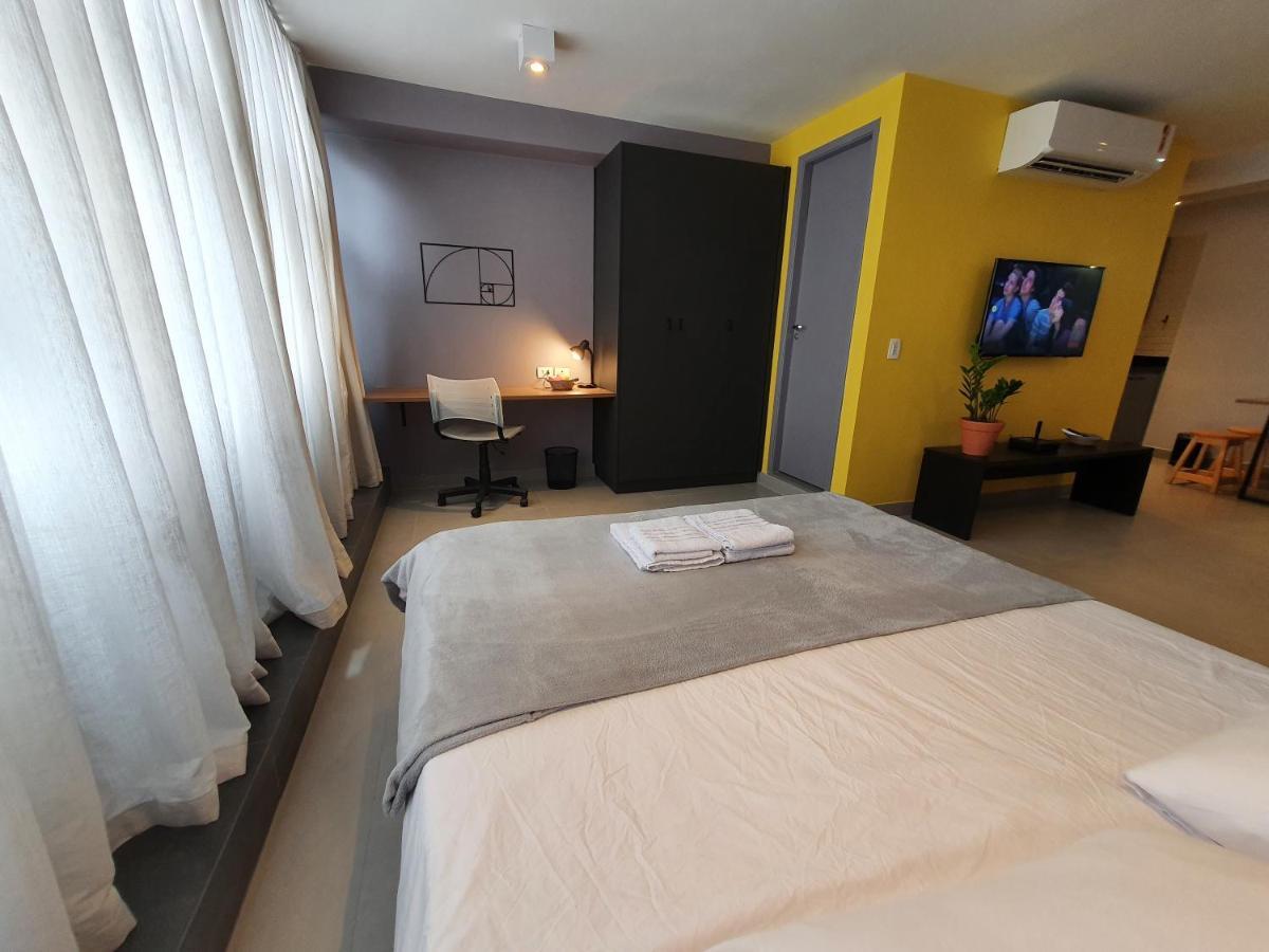 Apartment Estudio Centro Sp: 25 De Marco, Bras, Sta Ifigenia São Paulo