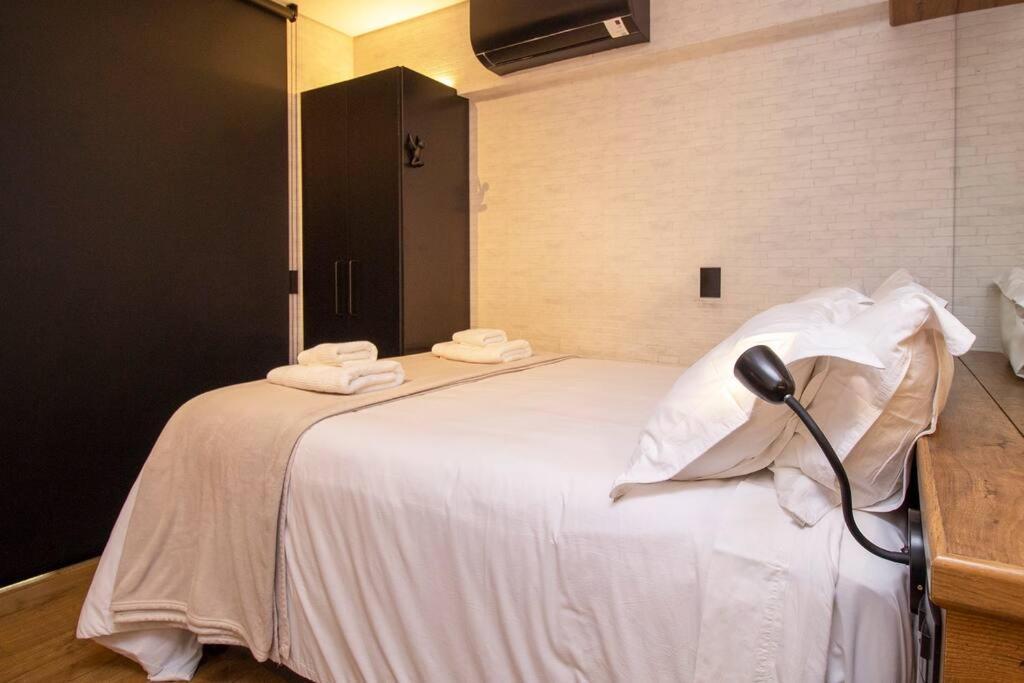 Bhomy Paulista Com Varanda Na Rua Augusta Au101 Apartment São Paulo