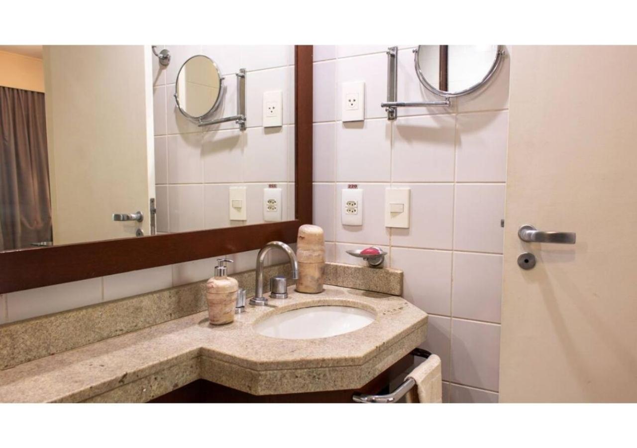 Flat Em Moema Na Avenida Ibirapuera Com Cozinha, Estacionamento, Piscina E Servicos * Sao Paulo