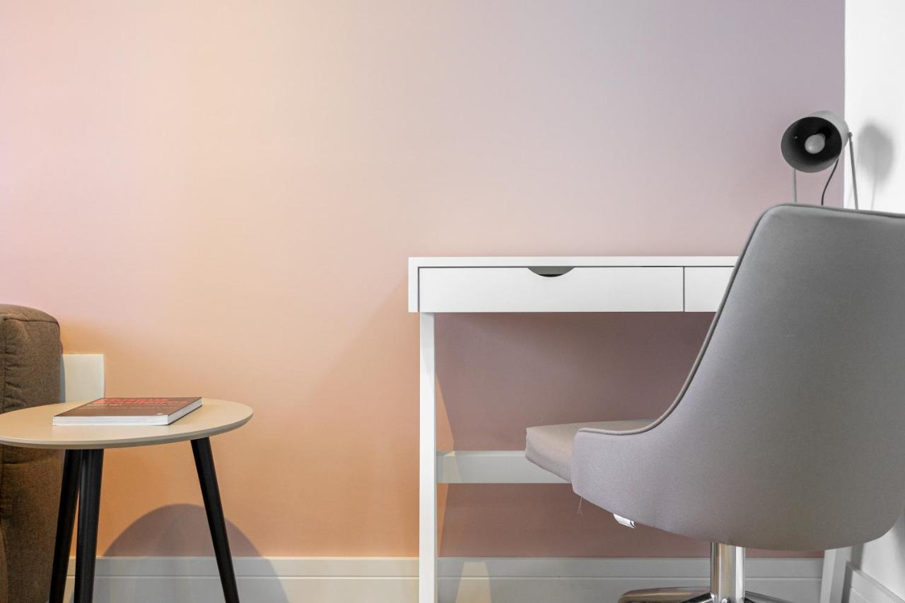 Apartamento Apto Moderno Com Varanda E Vaga - Itaim Bibi *