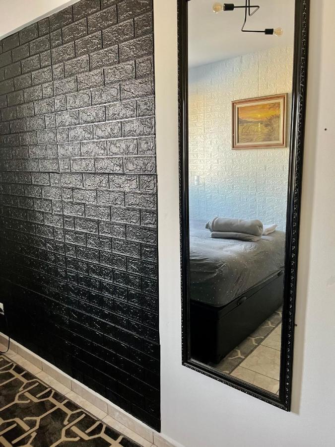Quarto E Banheiro Privativos, Em Apto Com O Host A 5 Min Ape Do Aero Congonhas Privatunterkunft São Paulo