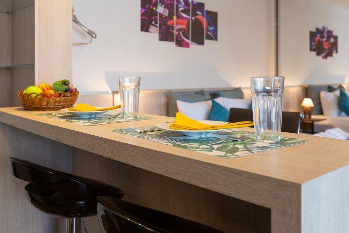 Easy Star - Espacoso Studio Ao Lado Do Aeroporto Congonhas - Hh01h *