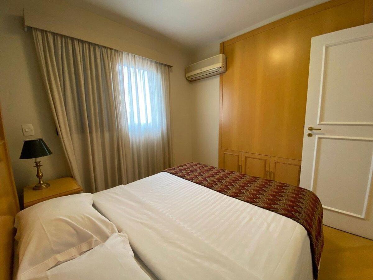 Flat Moema C/ Cozinha E Lavadora Uh104 Sao Paulo