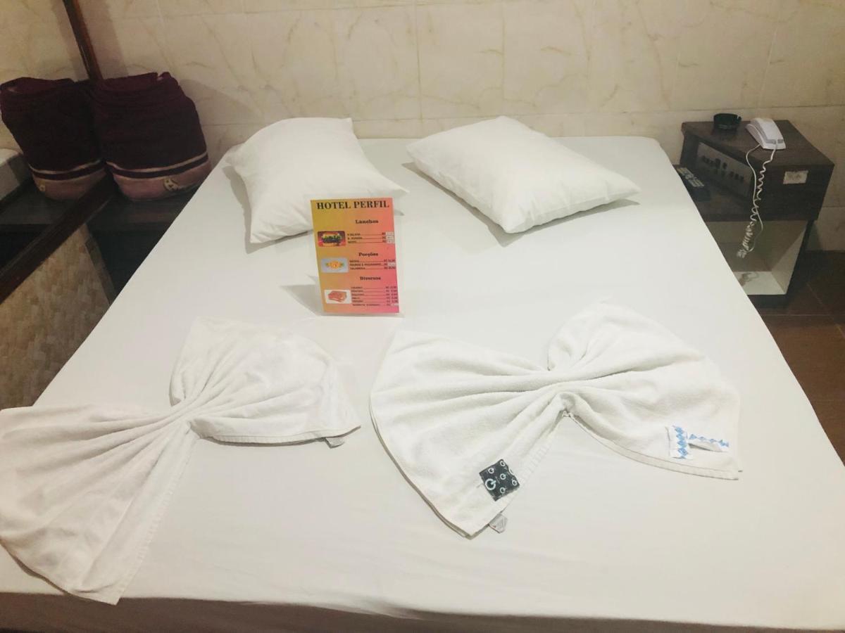 Love hotel Perfil