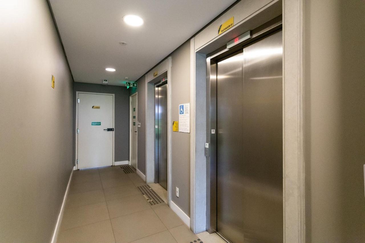 Com Tv Smart Perto Do Metro Republica Apartment *