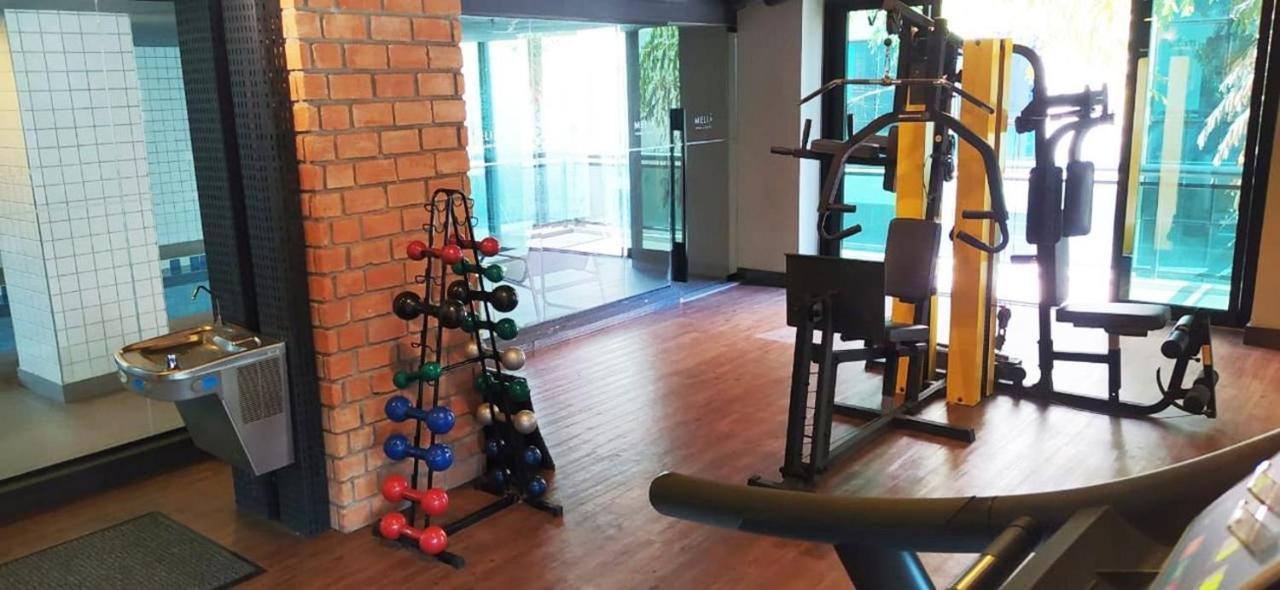 Flat Em Moema Na Avenida Ibirapuera Com Cozinha, Estacionamento, Piscina E Servicos