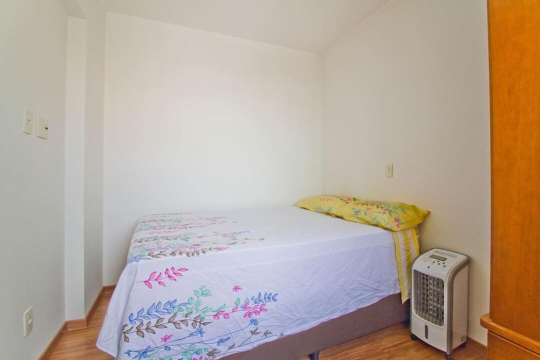 Apto Com Wi-fi Na Regiao Central, Na Liberdade - Sp Daire