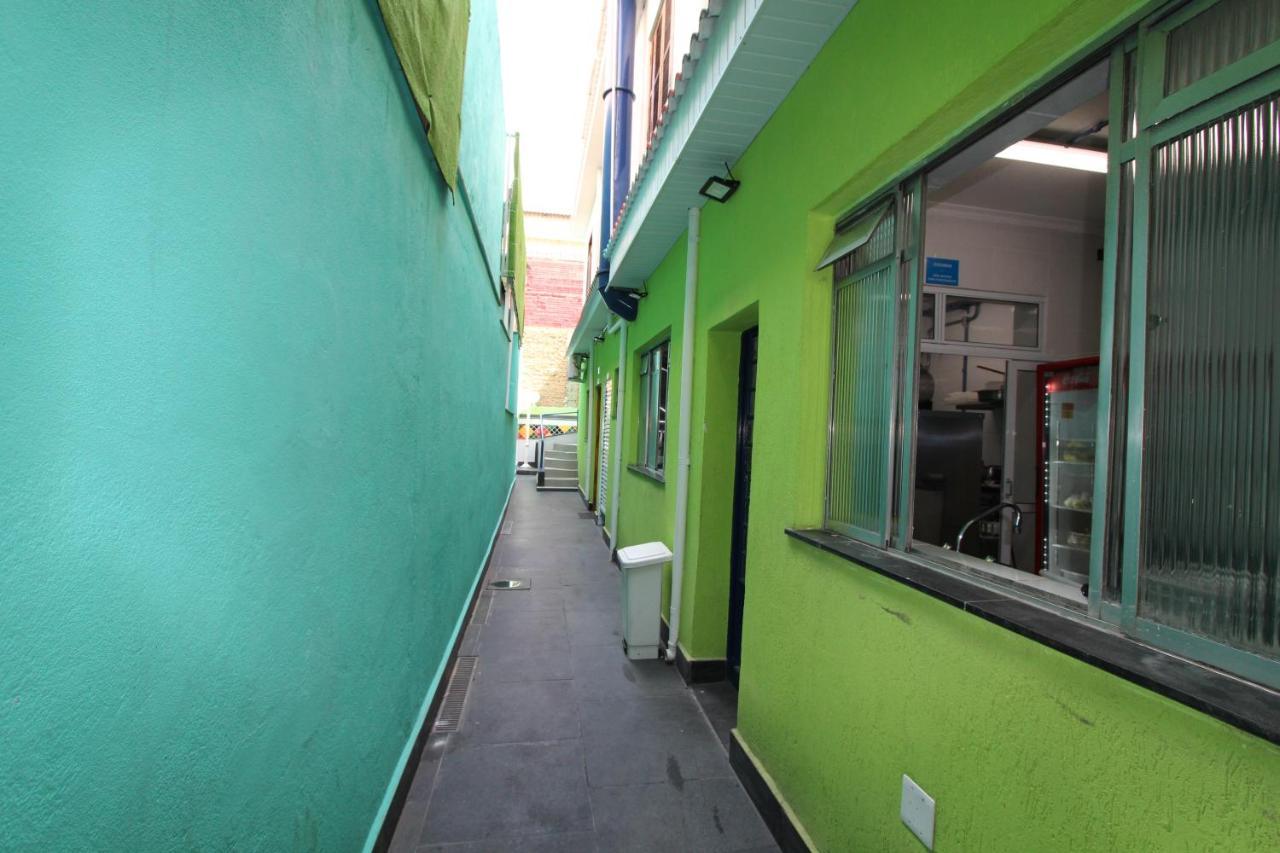 Hostel Vida Real *