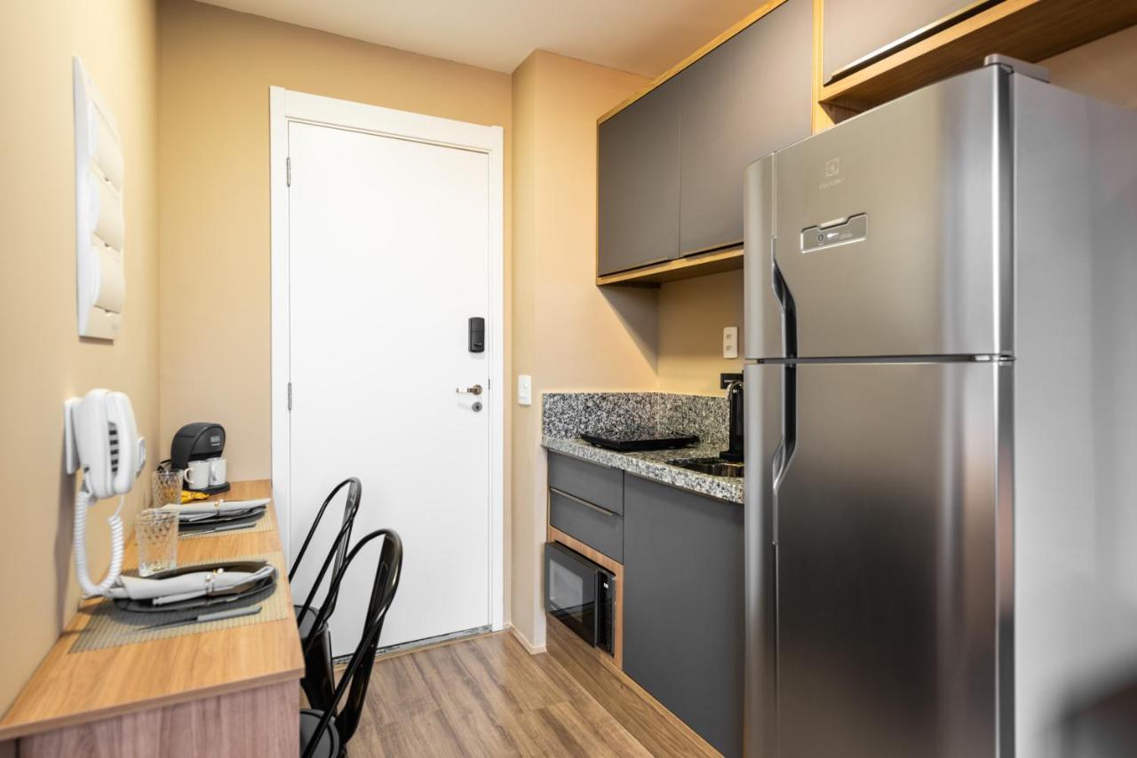 120 Lindo Com Piscina - Bras Apartemen