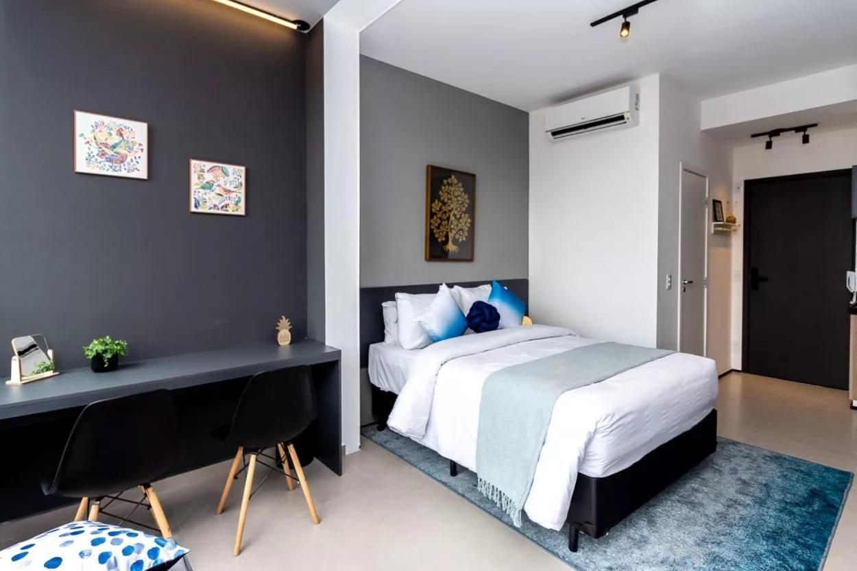 Moderno I Proximo Allianz Apartment
