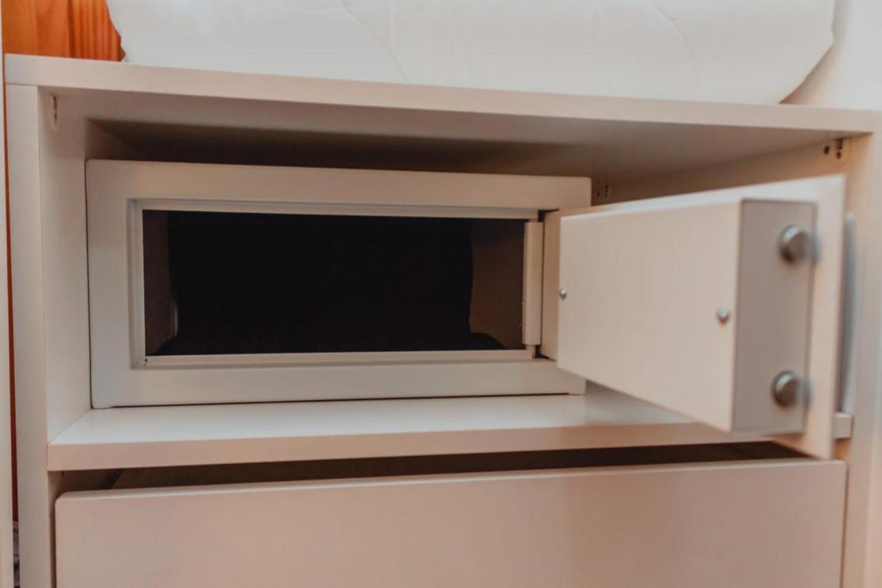 Khách sạn hẻo lánh Luxxor *