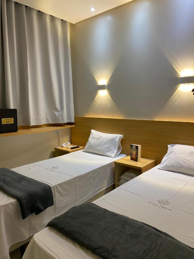 Urban Hotel *