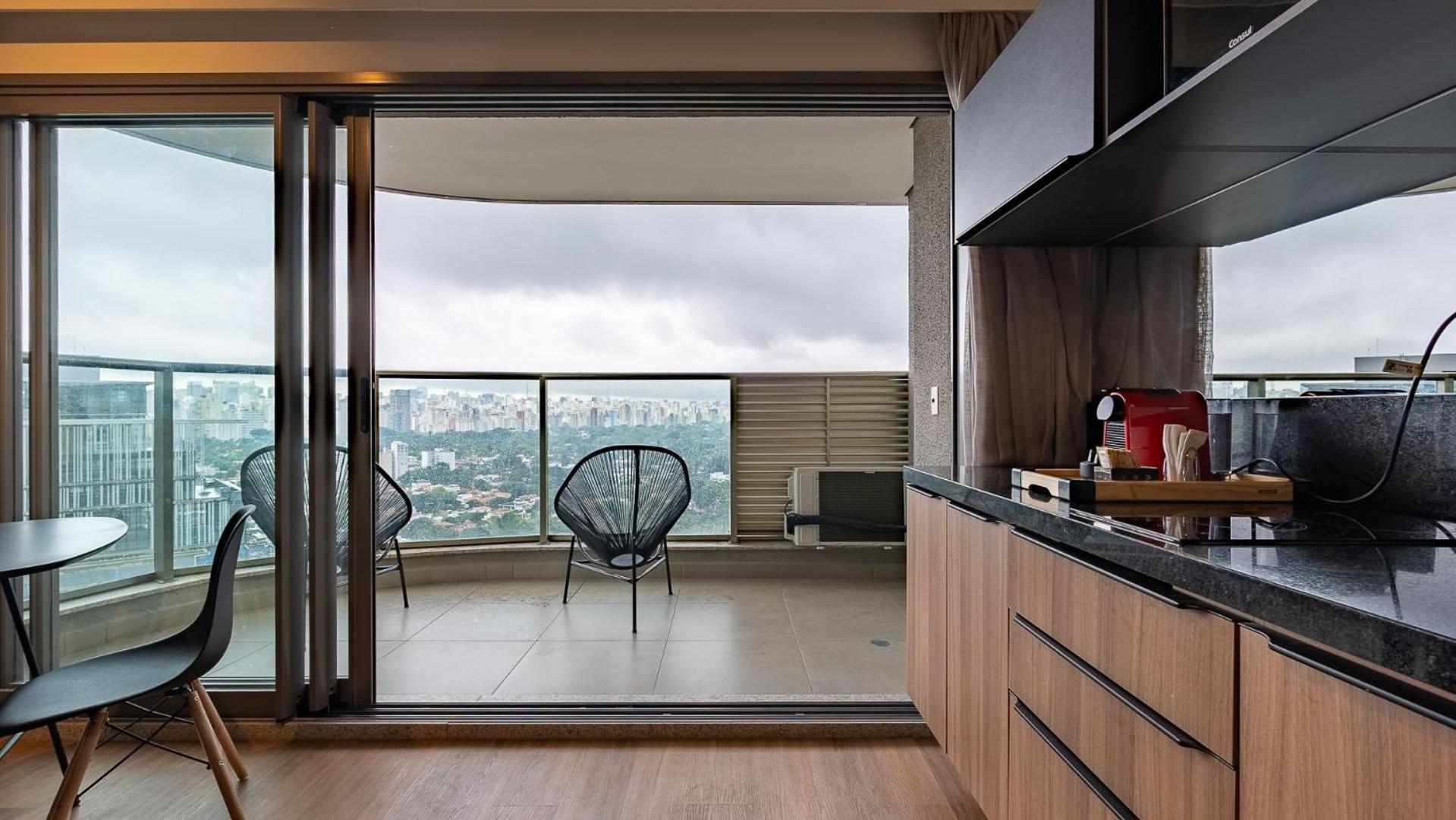 Apartment Completo Prox. Estacao Fradique Coutinho *