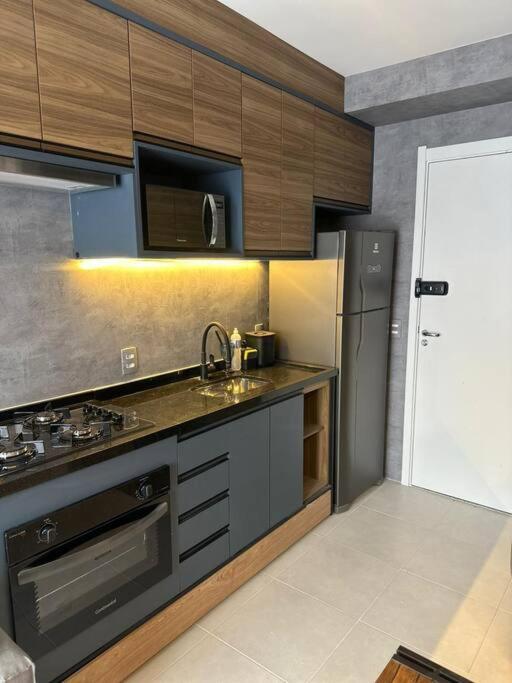 Belo Com E Varanda Apartment *