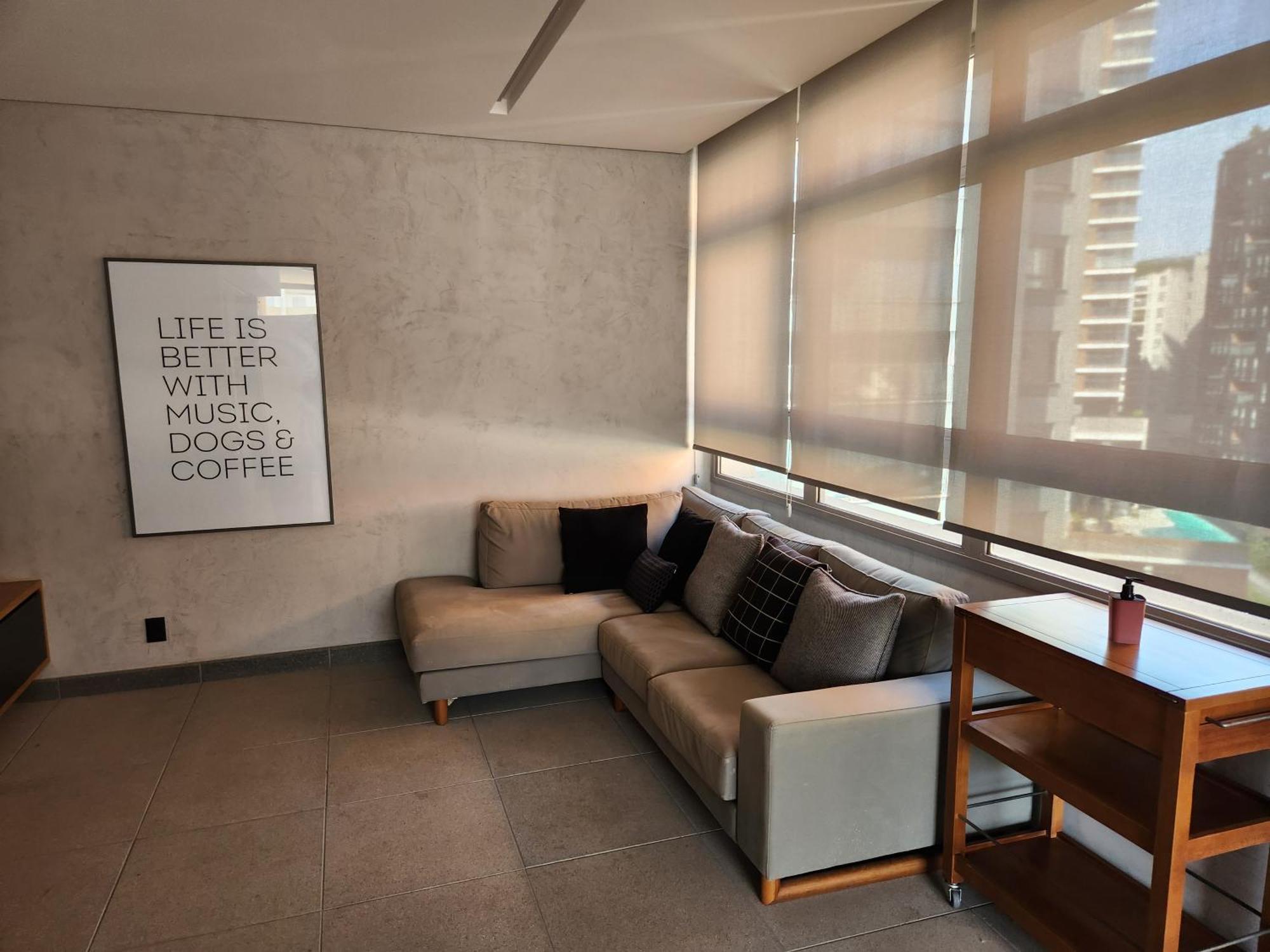 Apartment Charmoso E Totalmente Equipado Na Madalena - A 20 Passos Do Metro