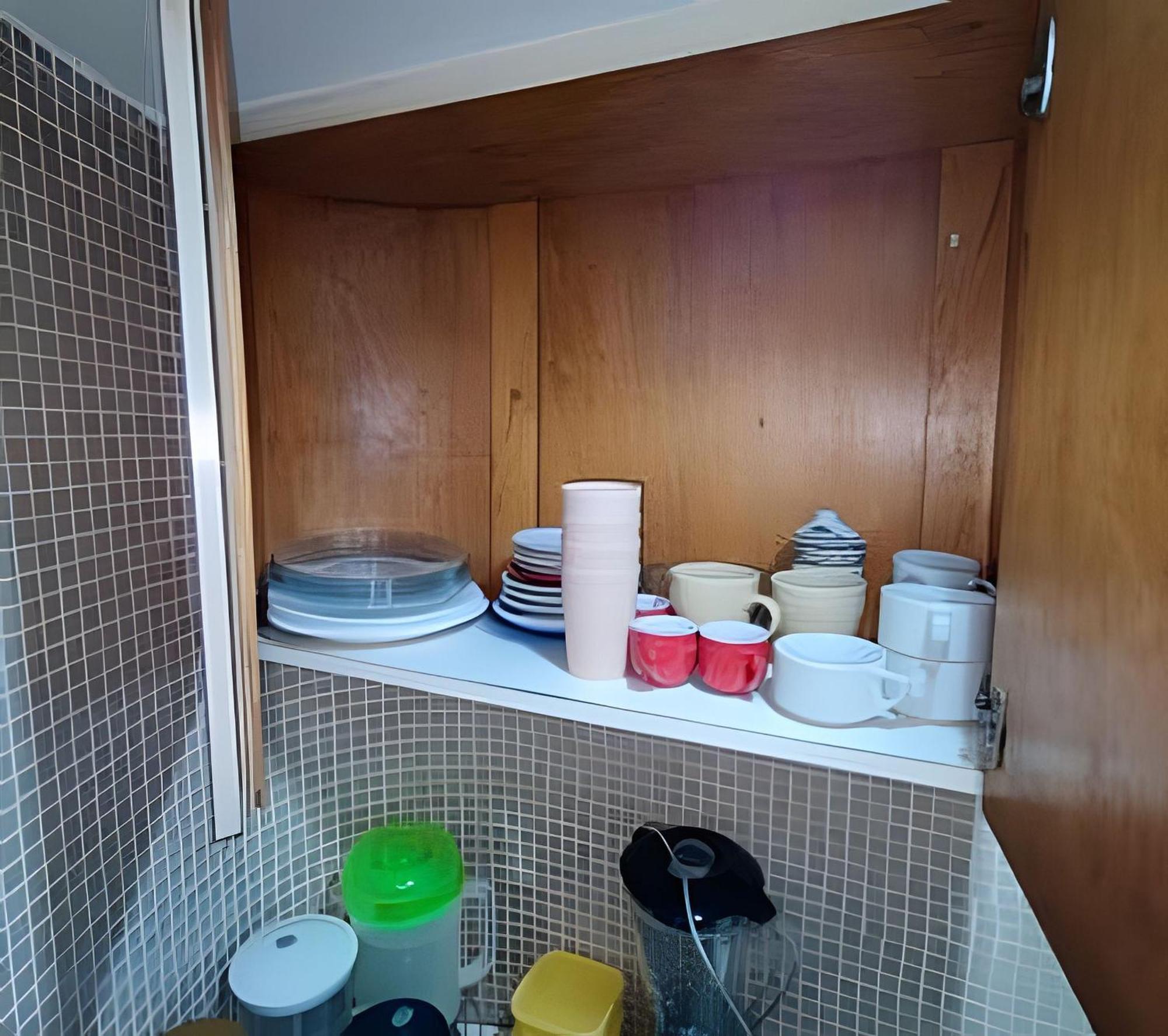 Liberdade 4 Pessoas Garagem,feirinha ,hakka, Hospitais * São Paulo