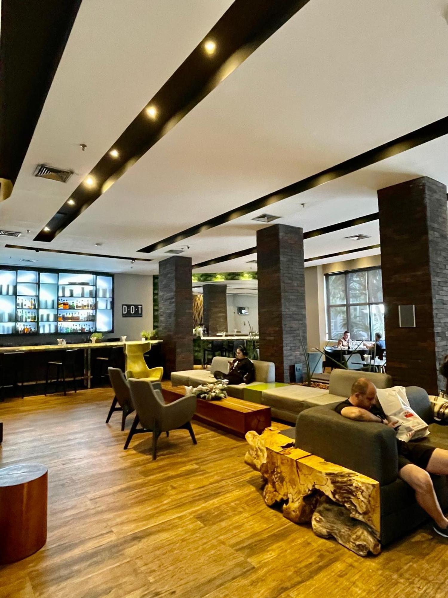 Apartemen Flat Executivo No Mel. Ibirapuera Com Piscina, Vaga E Limpeza Sao Paulo