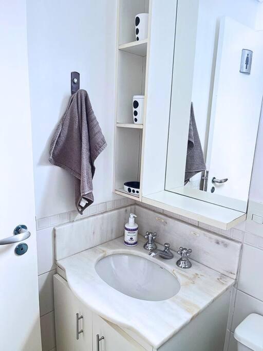 Apartment Completo Business Comfort Office,ar Condicionado Quente E Frio, Estacao De Trabalho, 7 Min Do Consulado Americano, Wifi 500mb