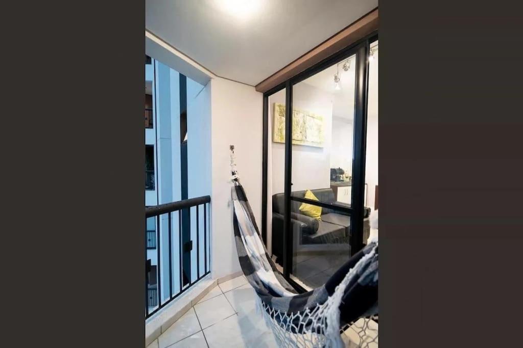 Completo Business Comfort Office,ar Condicionado Quente E Frio, Estacao De Trabalho, 7 Min Do Consulado Americano, Wifi 500mb Apartment