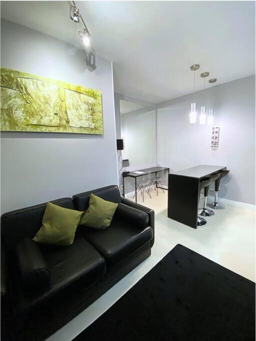 Apartment Completo Business Comfort Office,ar Condicionado Quente E Frio, Estacao De Trabalho, 7 Min Do Consulado Americano, Wifi 500mb Sao Paulo