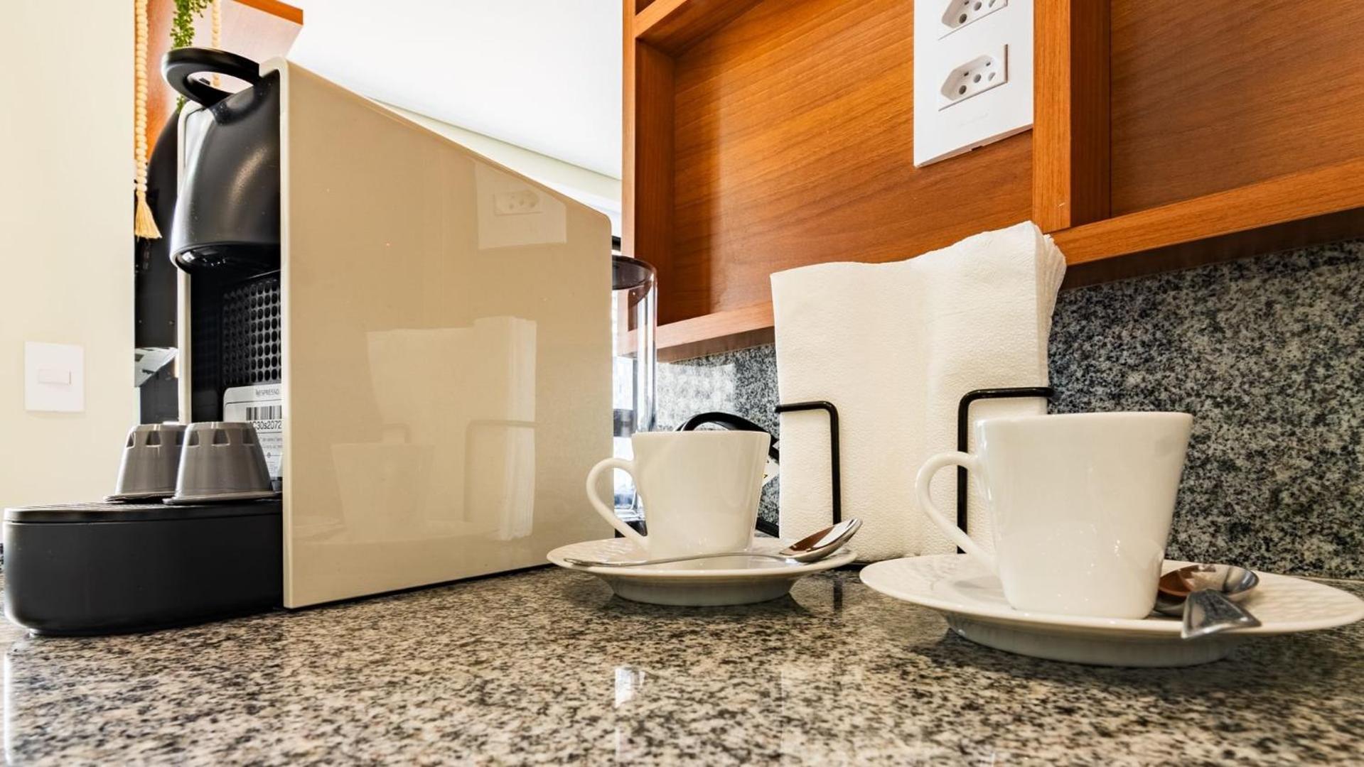 Studio Em Pinheiros Ao Lado Do Metro Oscar Freire *