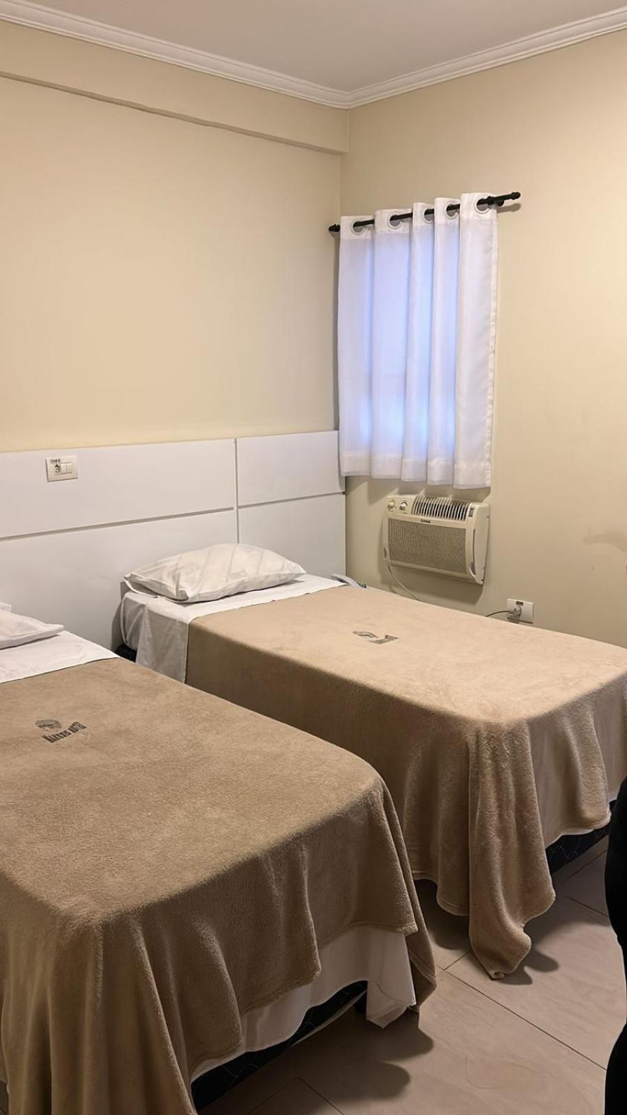 Makuxis - Brigadeiro Hotel
