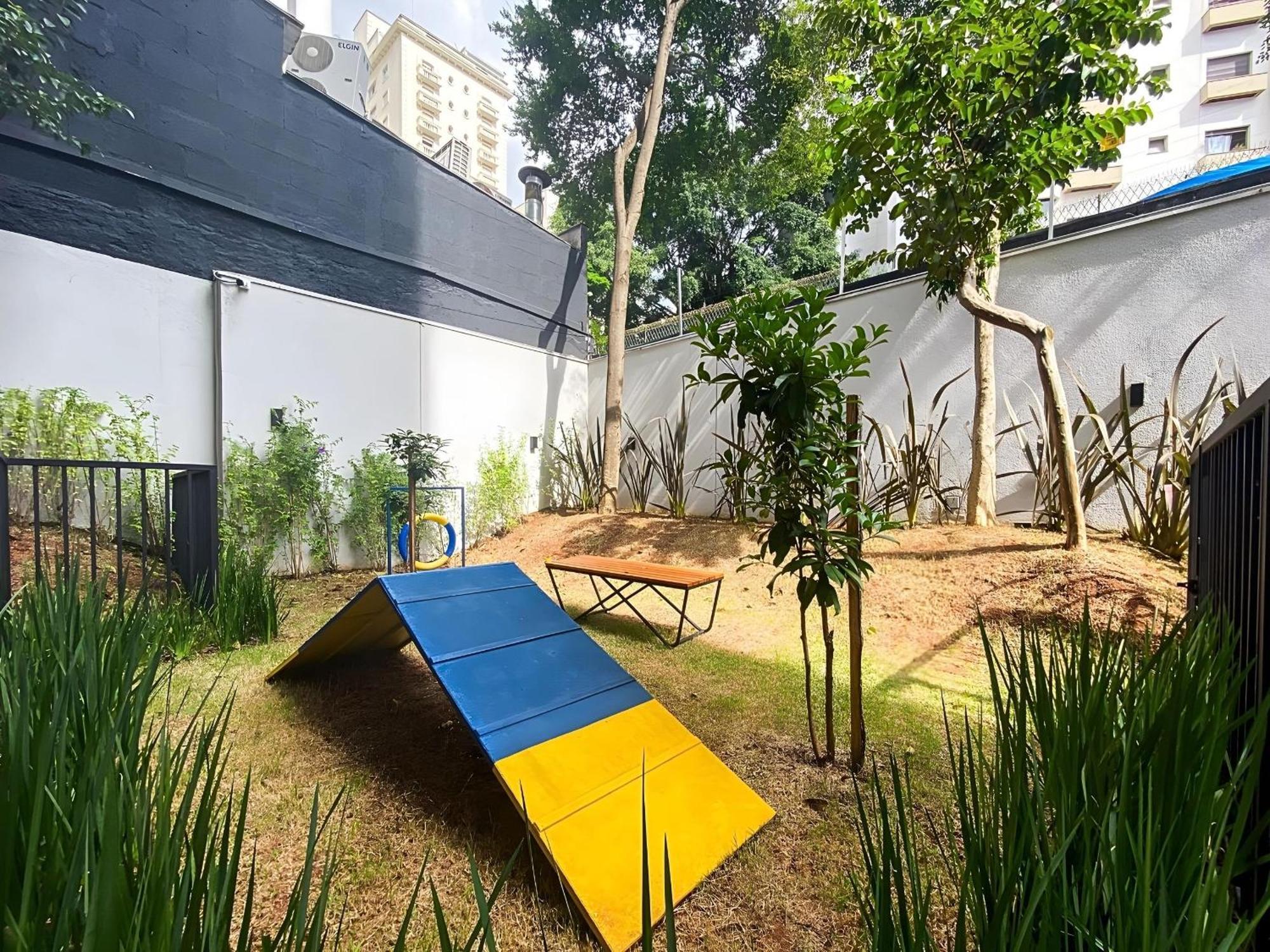 Amplo Com A/c E Piscina No Terraco *