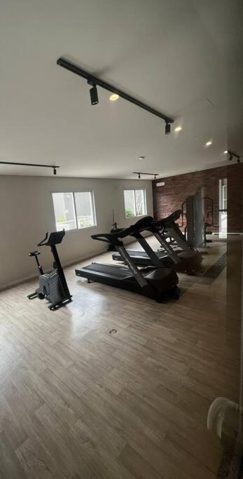 Loft Novinho, Ar Condicionado, Ha 200m Do Metro Bras Apartment