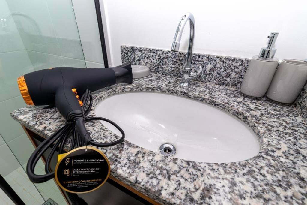 Loft Novinho, Ar Condicionado, Ha 200m Do Metro Bras Apartment