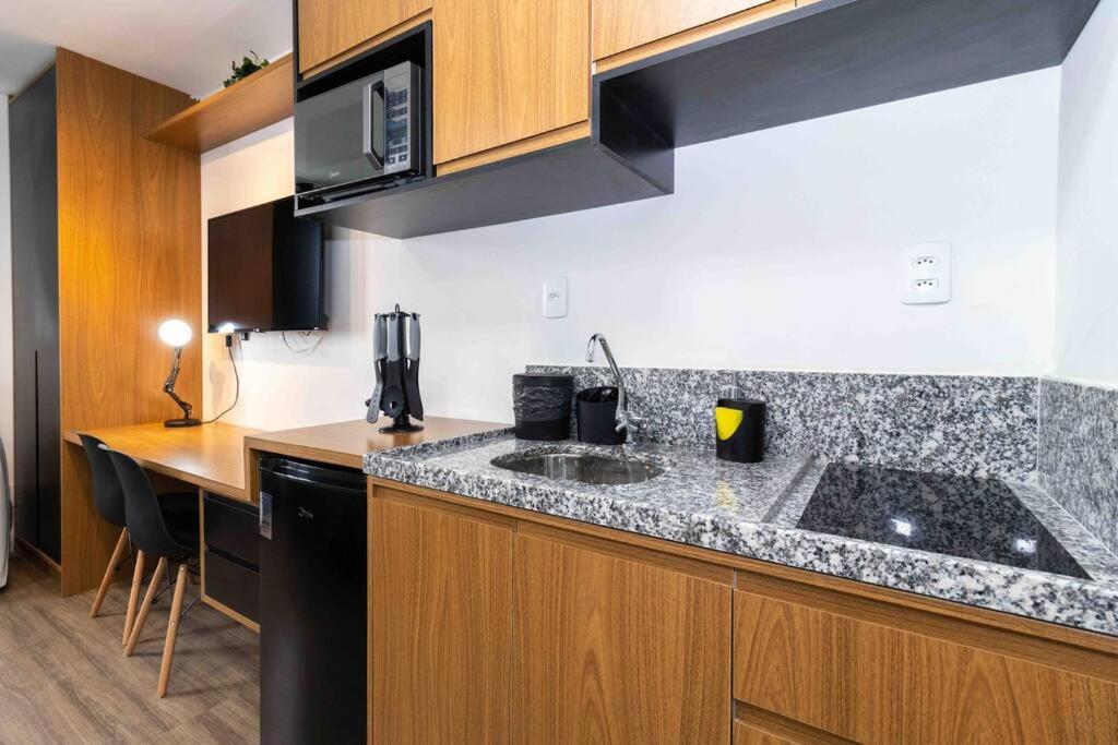 Loft Novinho, Ar Condicionado, Ha 200m Do Metro Bras