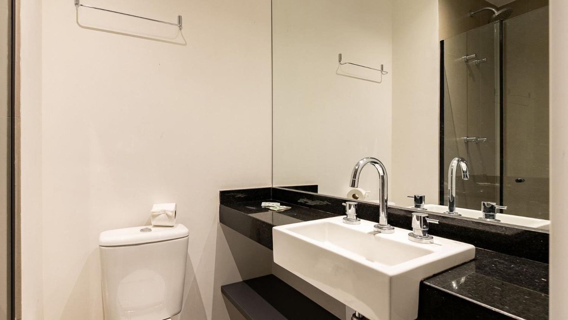 Ao Lado Da Vida Noturna De Sp By Dabra House Tatil Evi *