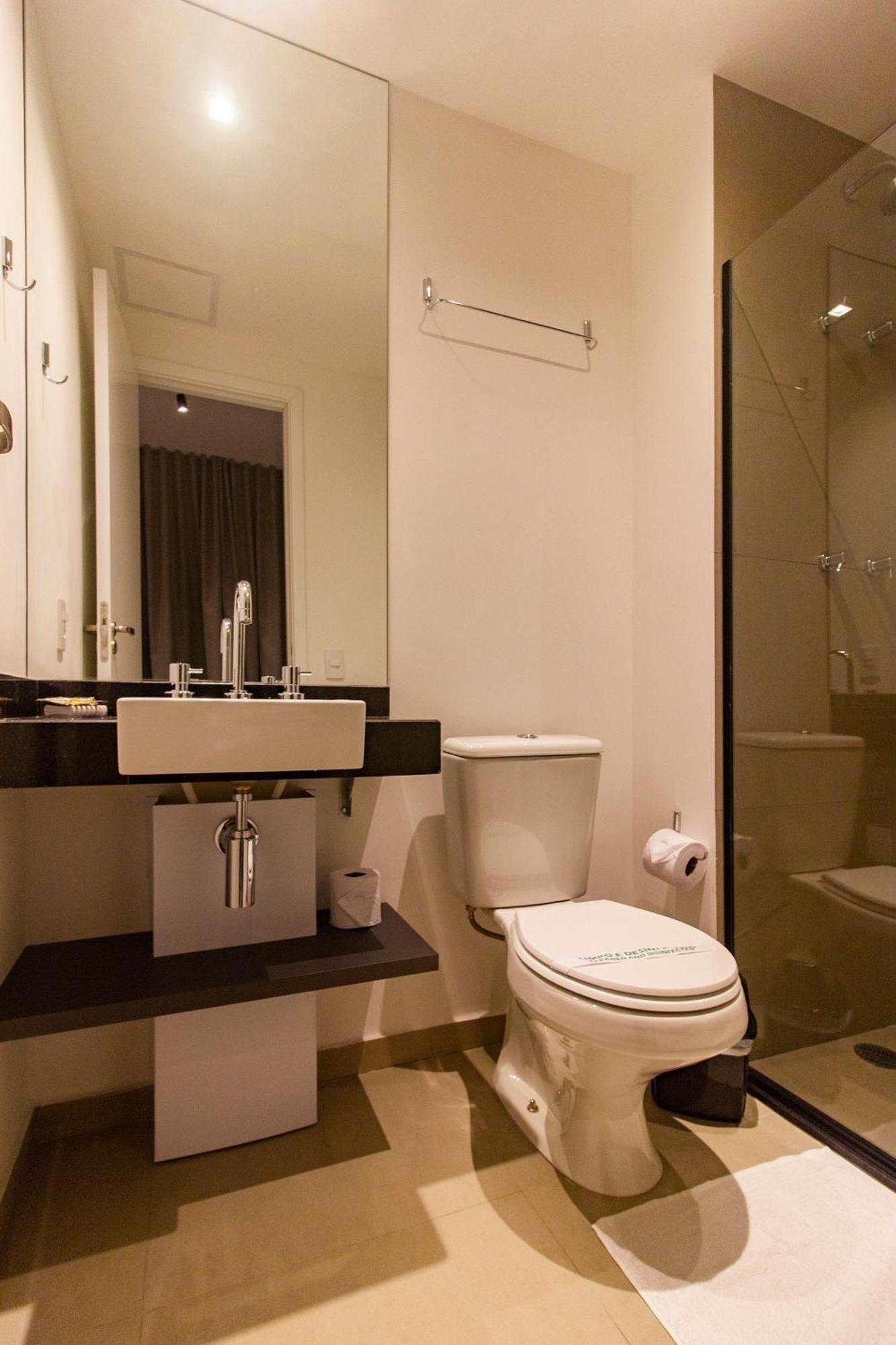 Tatil Evi Ao Lado Da Vida Noturna De Sp By Dabra House
