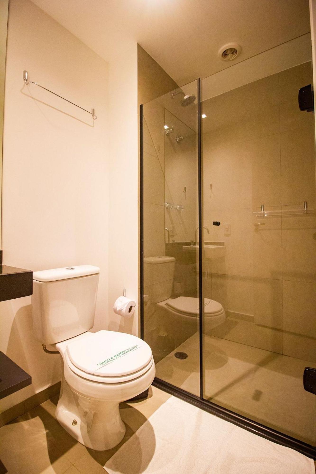 Ao Lado Da Vida Noturna De Sp By Dabra House Tatil Evi