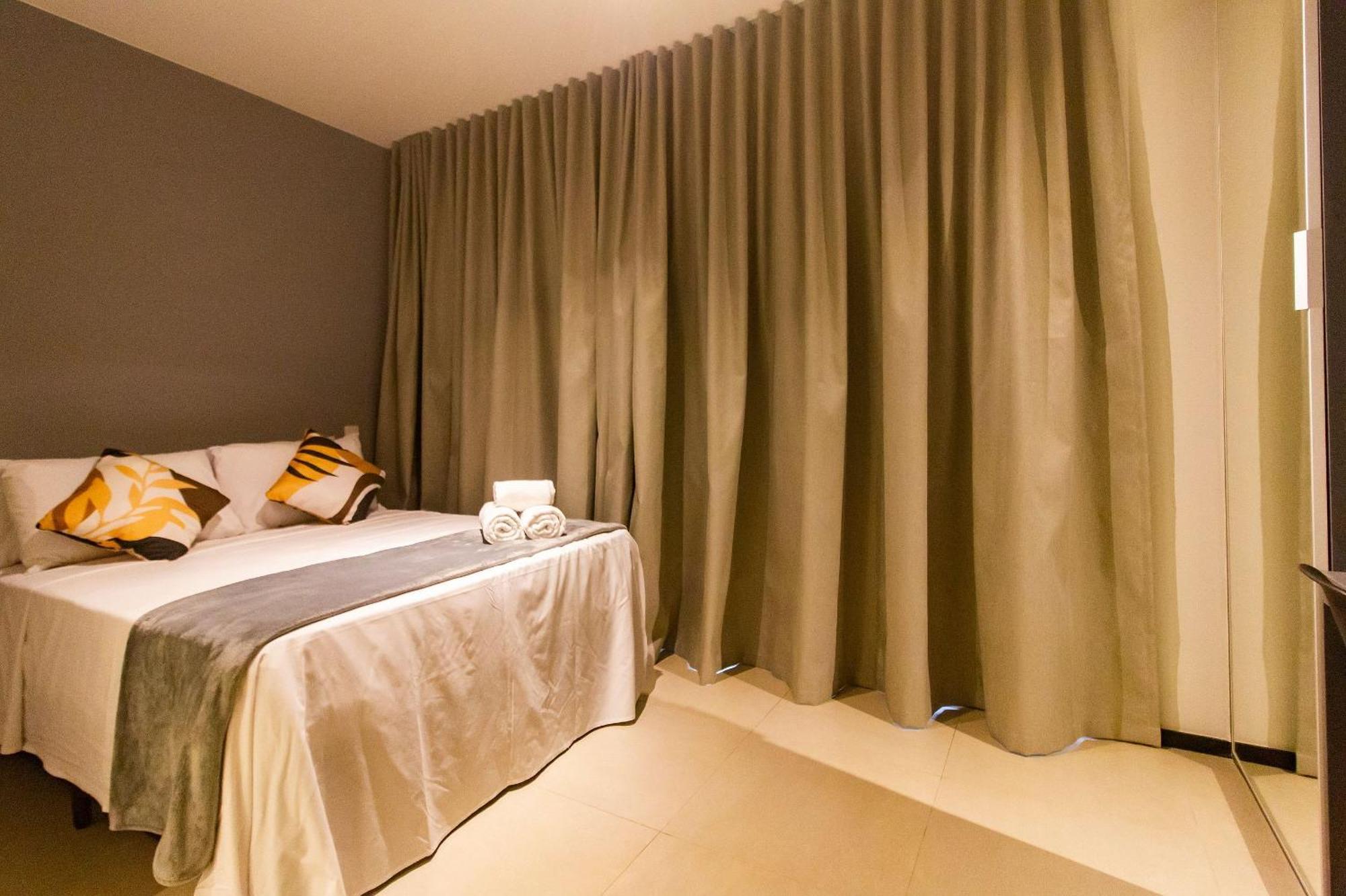 Ao Lado Da Vida Noturna De Sp By Dabra House Tatil Evi