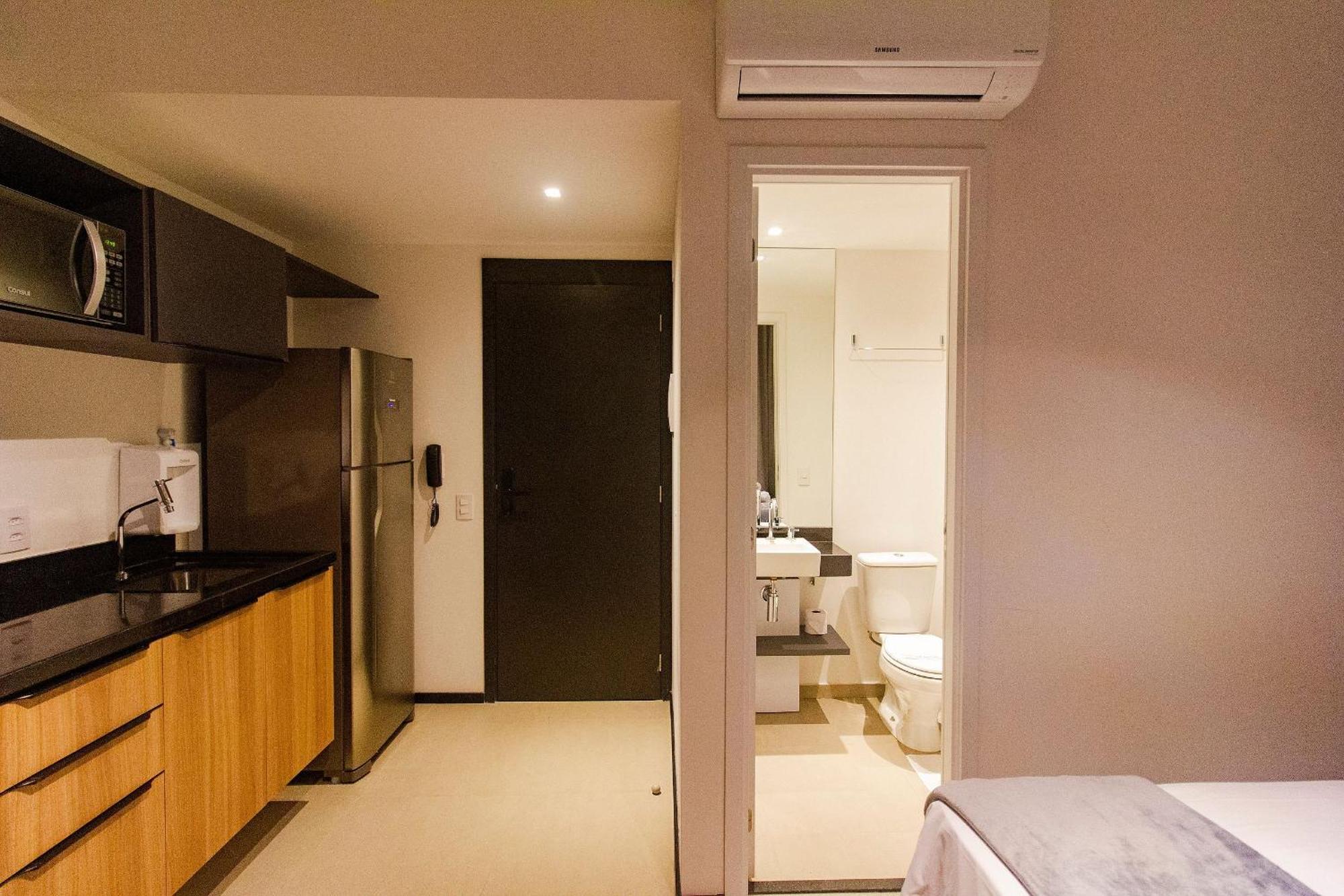 Tatil Evi Ao Lado Da Vida Noturna De Sp By Dabra House *