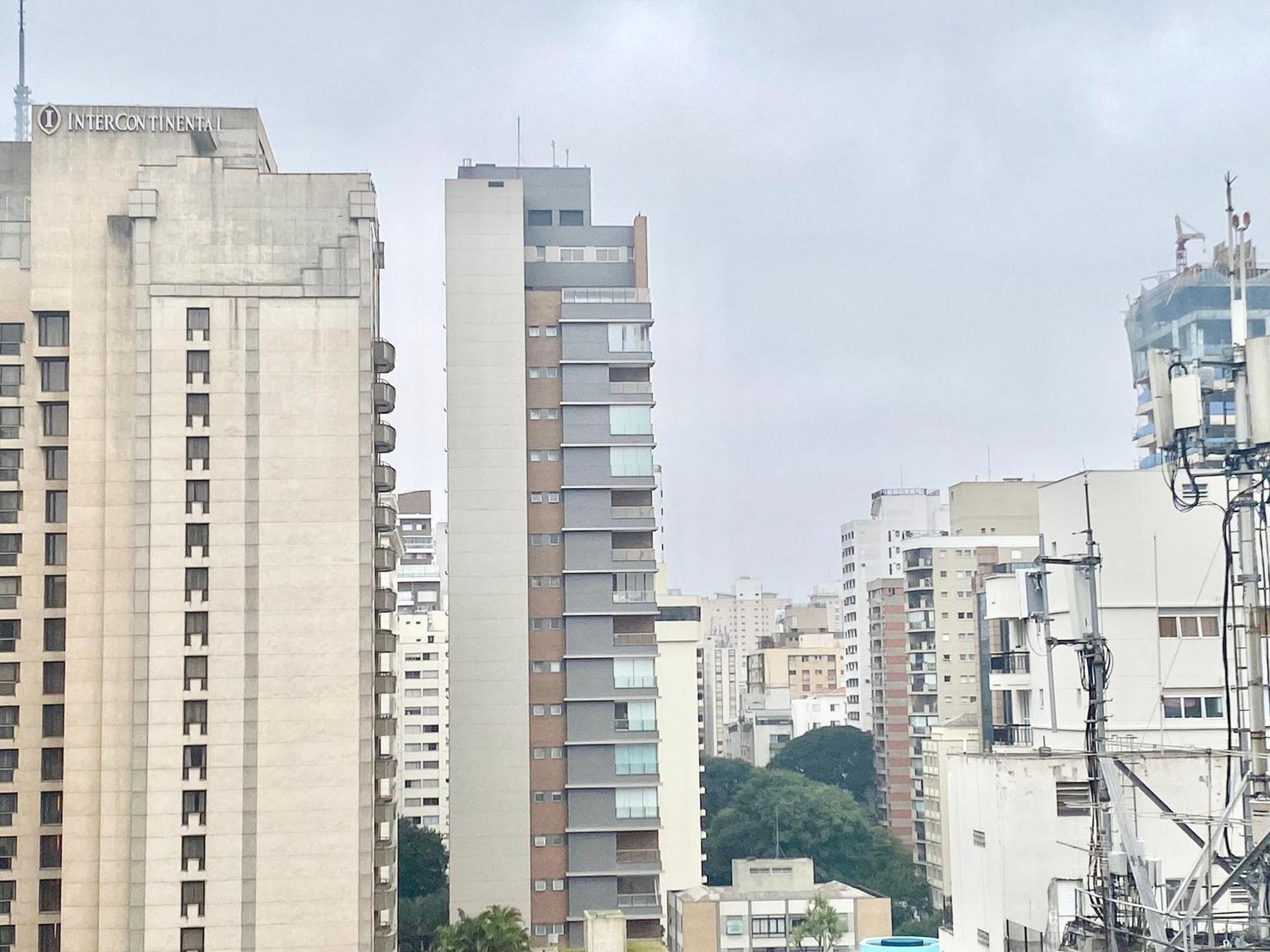 Ap Luxo Jardins Pamplona Cd 1111 Asrama Sao Paulo