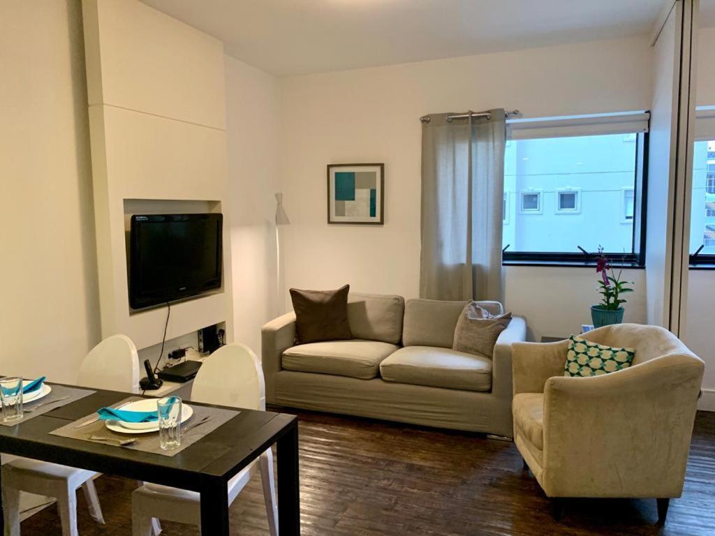Jp Crauford Aparthotel